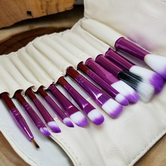 12 piece brush set and case - Picture 4 of 8